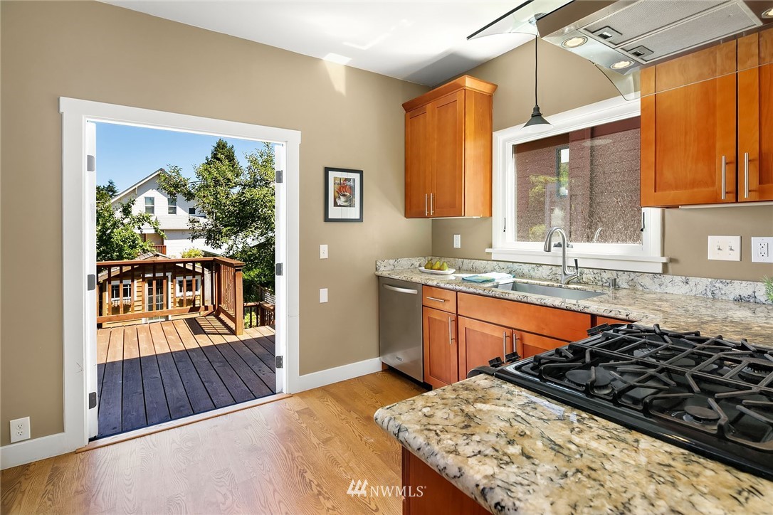 1634 North 53rd Street Seattle, WA 98103 - Photo 9 of 23 Gallery Image 9