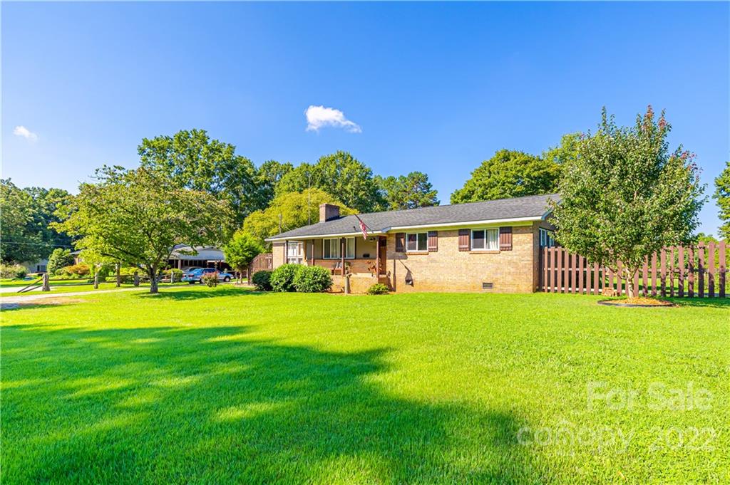 723 Shearers Road Mooresville, NC 28115 - Photo 3 of 4 Gallery Image 3