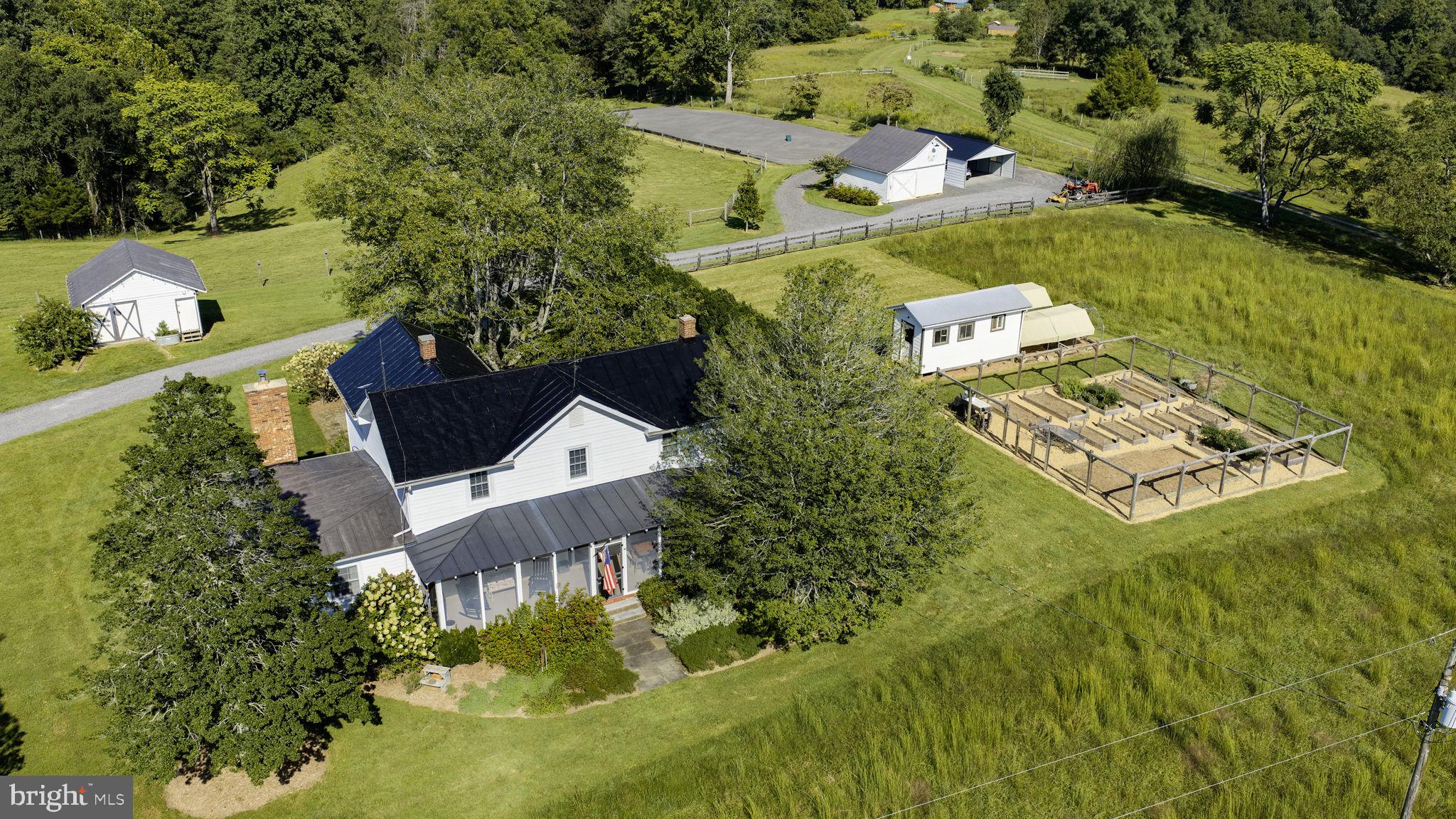 65 Dennis Road Castleton, VA 22716 - Photo 4 of 83 14 Acres 3BR/3BA
