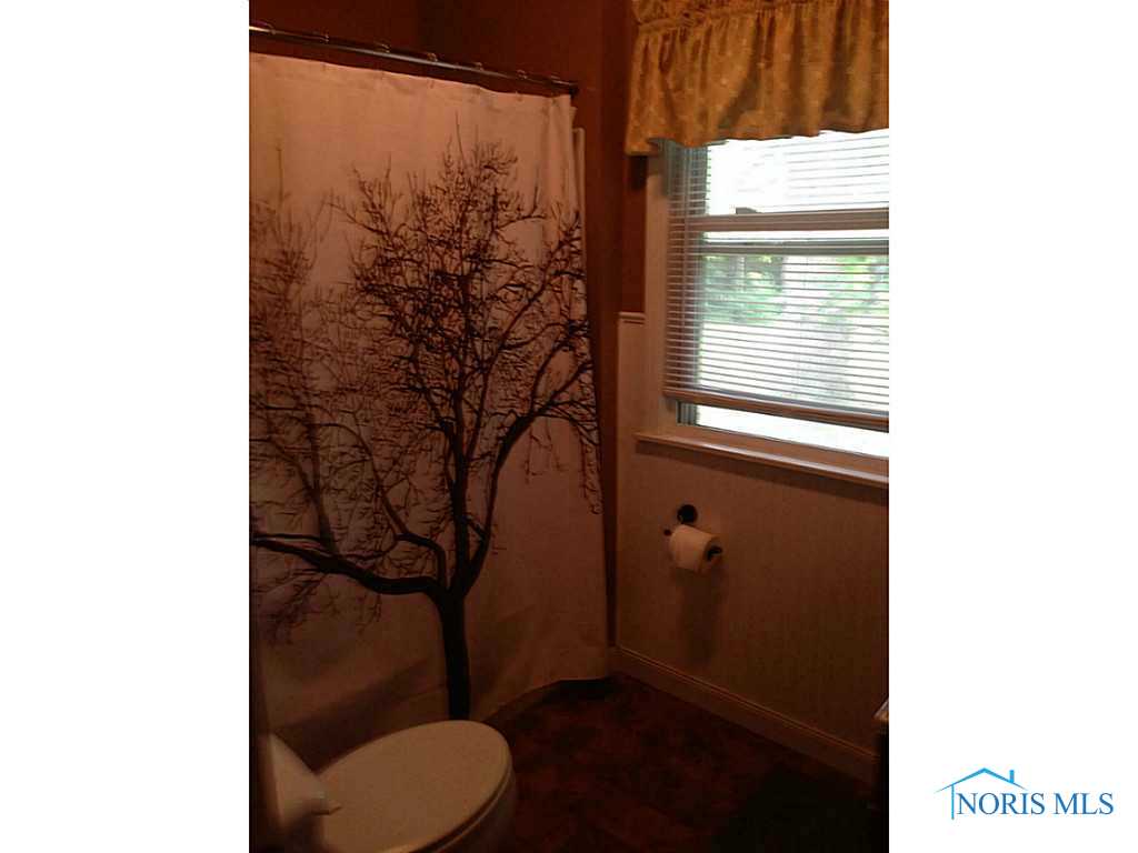 29456 Bates Road Perrysburg, OH 43551 - Photo 10 of 20 Gallery Image 10