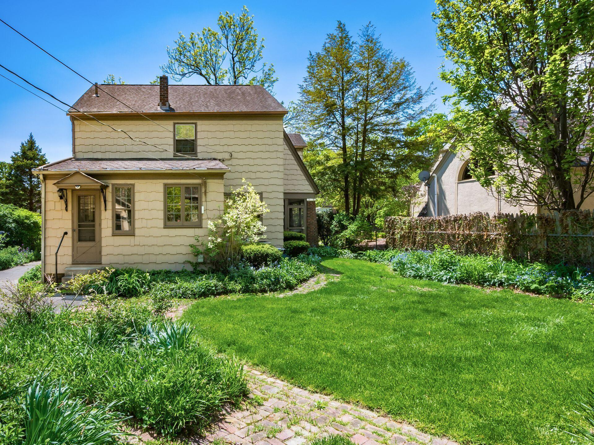 1974 Chatfield Road Columbus, OH 43221 - Photo 43 of 48 1974