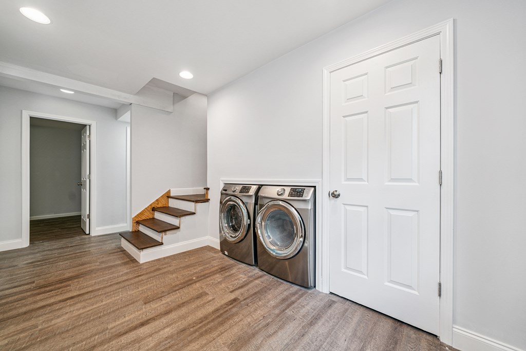 5055 Wright Bridge Road Cumming, GA 30028 - Photo 22 of 39 a bed room with a bed and a window