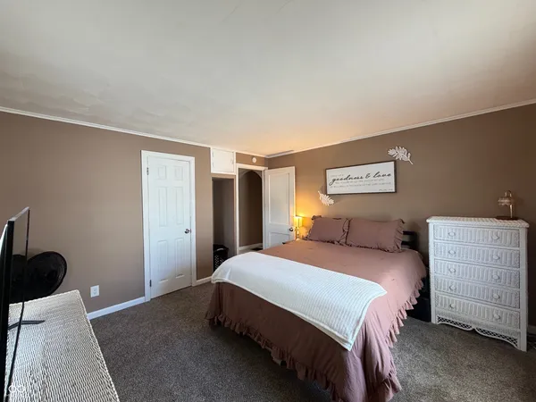 $154,000 | 504 Indiana Avenue, Veedersburg, IN 47987