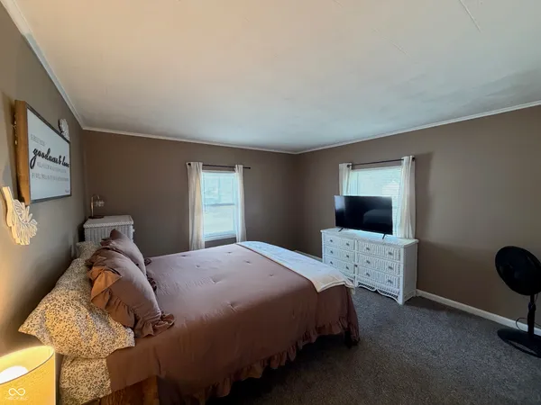 $154,000 | 504 Indiana Avenue, Veedersburg, IN 47987