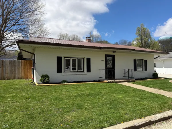 $154,000 | 504 Indiana Avenue, Veedersburg, IN 47987