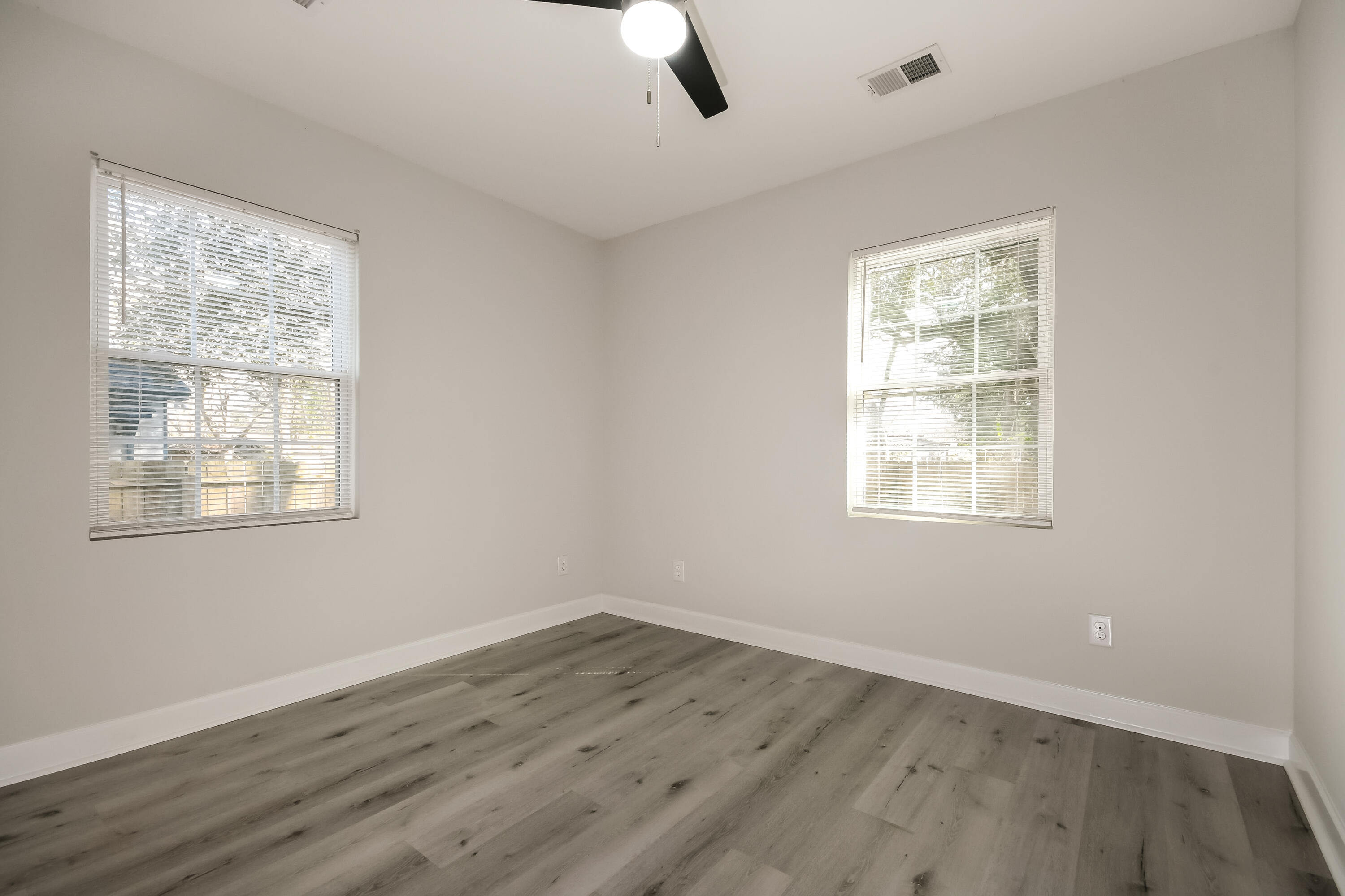 2741 Ranger Drive North Charleston, SC 29405 - Photo 13 of 16 13-photo-Bedroom-4dbe4cb3-8940-4dce-b1cf