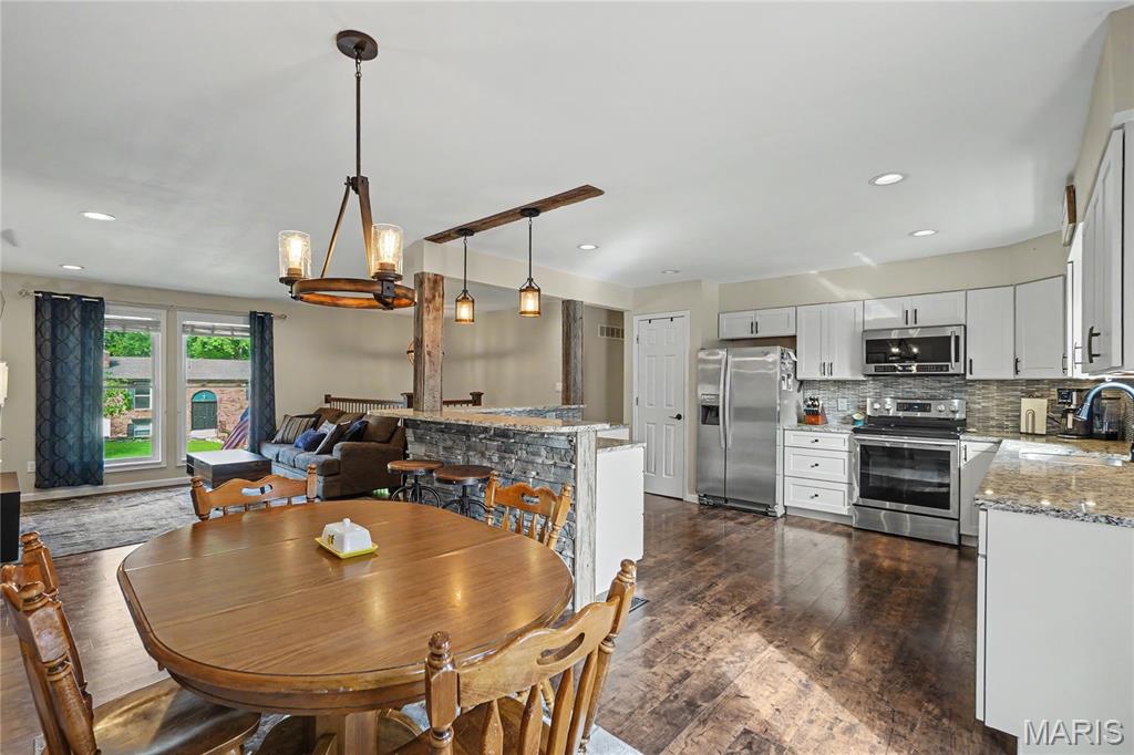 1564 Park Ridge Lane Arnold, MO 63010 - Photo 10 of 30