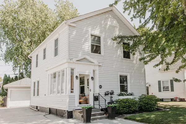 $265,000 | 417 South 26th Street, Manitowoc, WI 54220