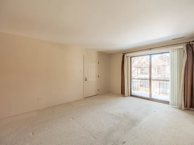 $99,900 | 2807 Glenwood Lansing Road, Unit 211, Lynwood, IL 60411