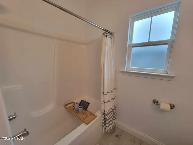 $2,150 | 652 Helen Avenue, Panama City, FL 32401