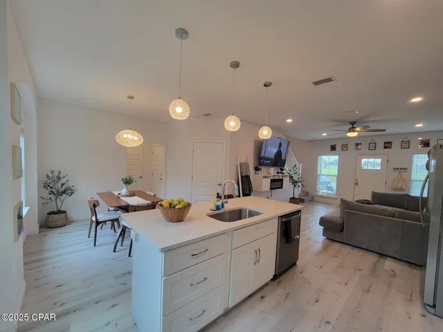 $2,150 | 652 Helen Avenue, Panama City, FL 32401