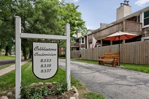 $244,900 | 8333 Lowell Avenue, Unit 3, Overland Park, KS 66212