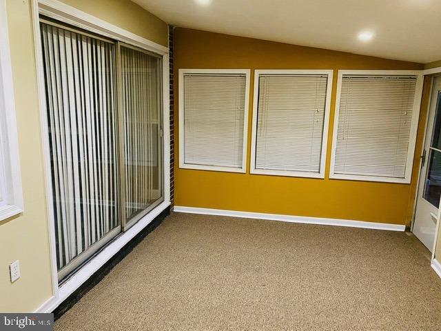 4216 Lawnside Road Philadelphia, PA 19154 - Photo 24 of 48 Sun Room