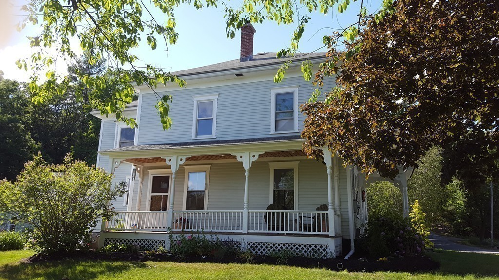 76 Randall Road Berlin, MA 01503 - Photo 3 of 29 front view of a house