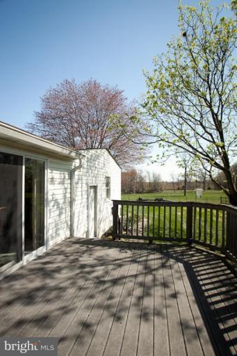 21500 Slidell Road Boyds, MD 20841 - Photo 20 of 24 Deck