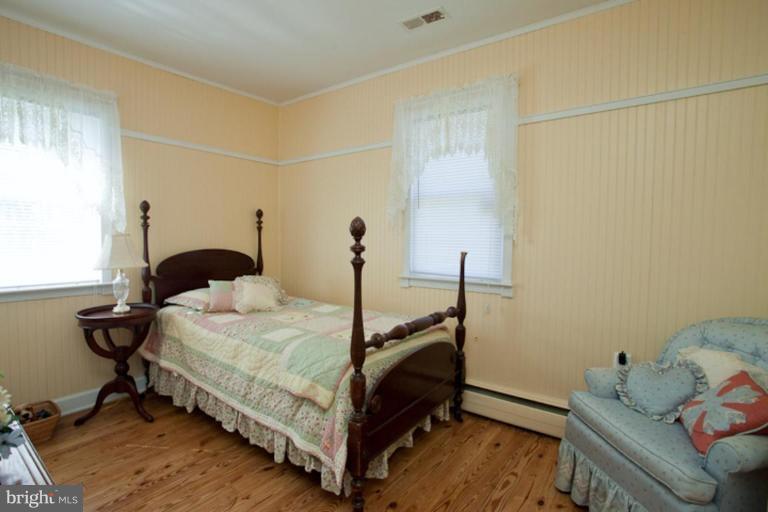 21500 Slidell Road Boyds, MD 20841 - Photo 3 of 24 Bedroom #2
