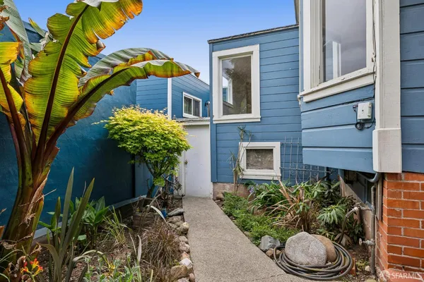 $995,000 | 3623 22nd Street, San Francisco, CA 94114