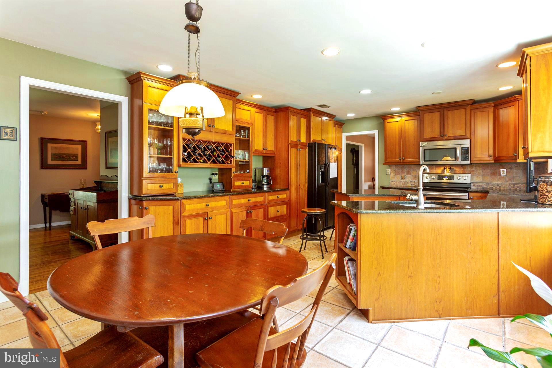 2039 Spring Valley Road Lansdale, PA 19446 - Photo 14 of 36 Gallery Image 14