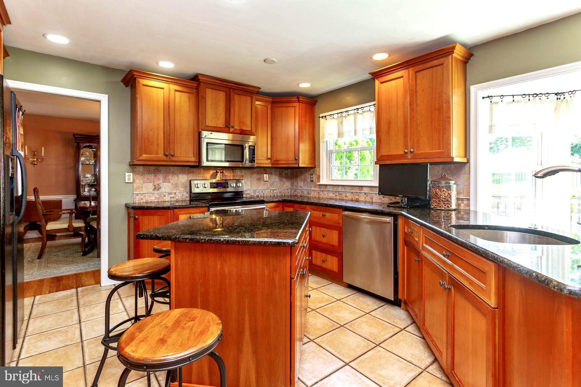 2039 Spring Valley Road Lansdale, PA 19446 - Photo 16 of 36 Gallery Image 16