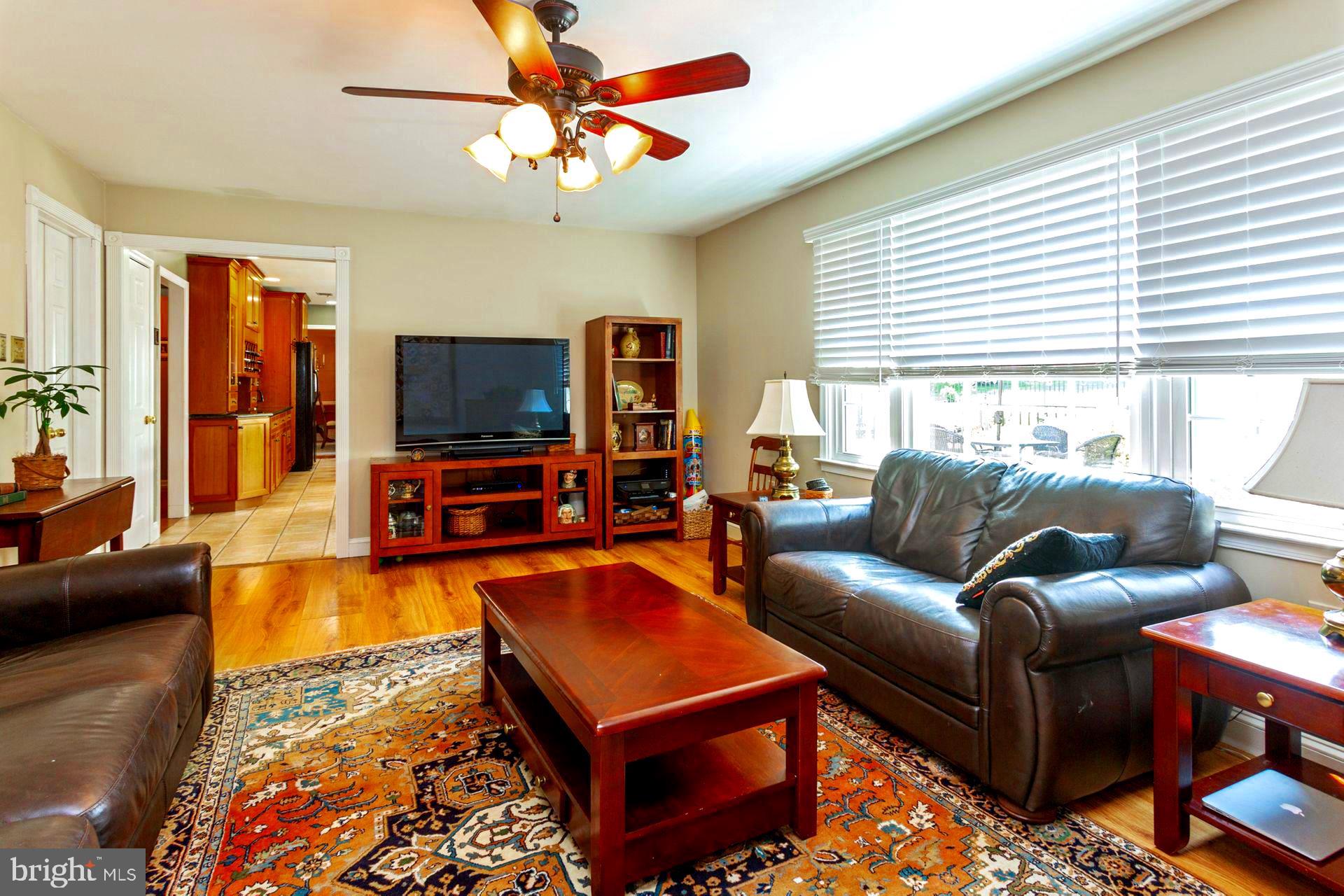 2039 Spring Valley Road Lansdale, PA 19446 - Photo 10 of 36 Gallery Image 10