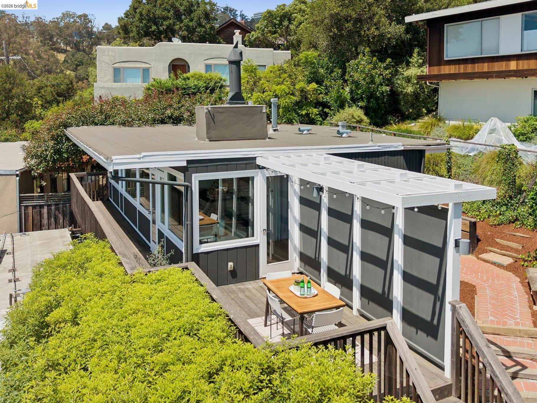 62 Arden Road Berkeley, CA 94704 - Photo 3 of 35