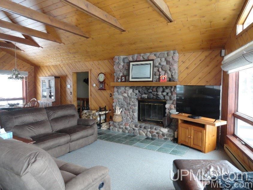 N11155 East Shore Road Bergland, MI 49910 - Photo 6 of 28 Gallery Image 6
