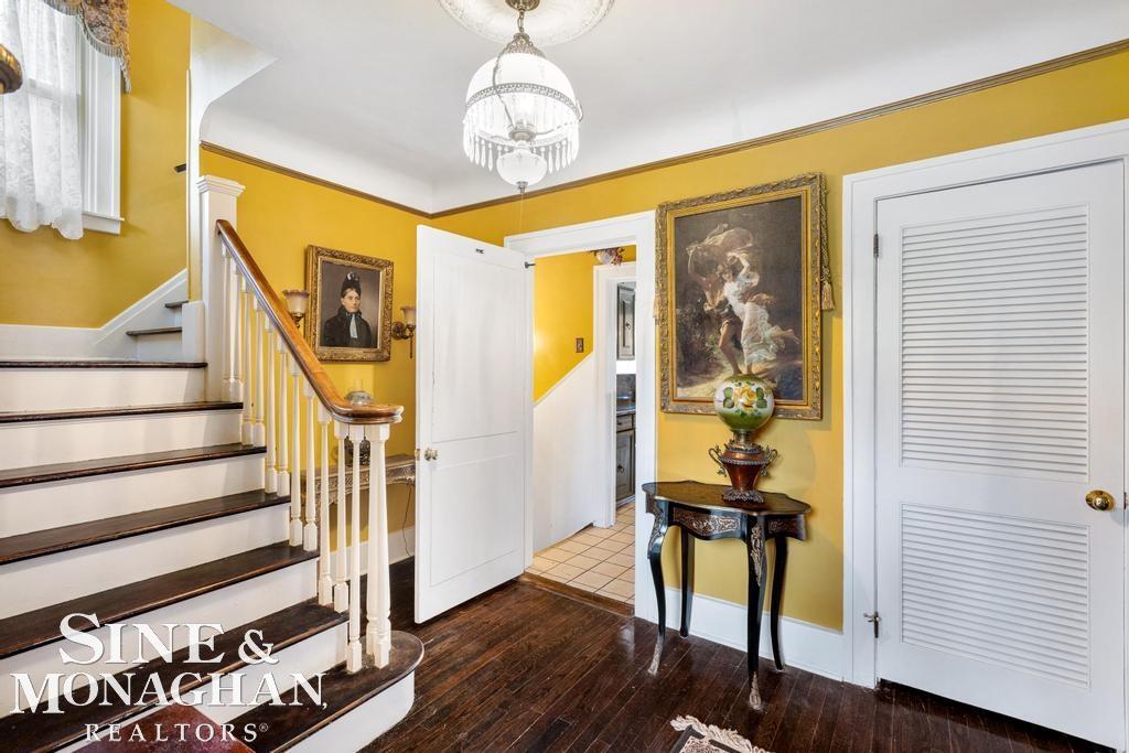 1410 Buckingham Road Grosse Pointe Park, MI 48230 - Photo 3 of 41