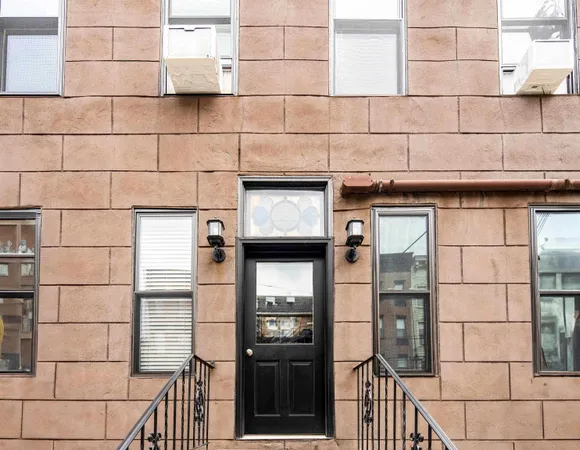 $2,750 | 131 Madison Street, Unit 1L, Hoboken, NJ 07030