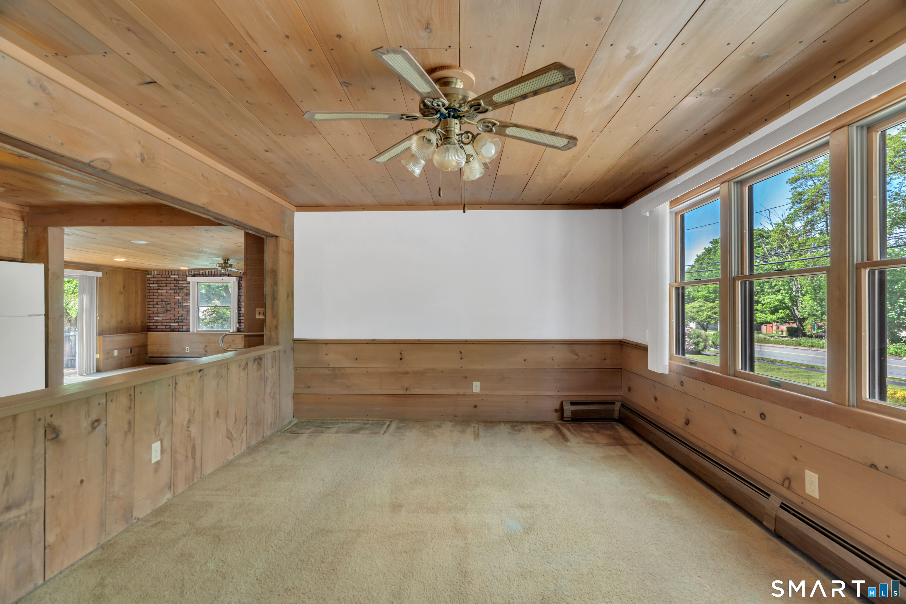 8 Chapel Hill Road Montville, CT 06370 - Photo 5 of 40