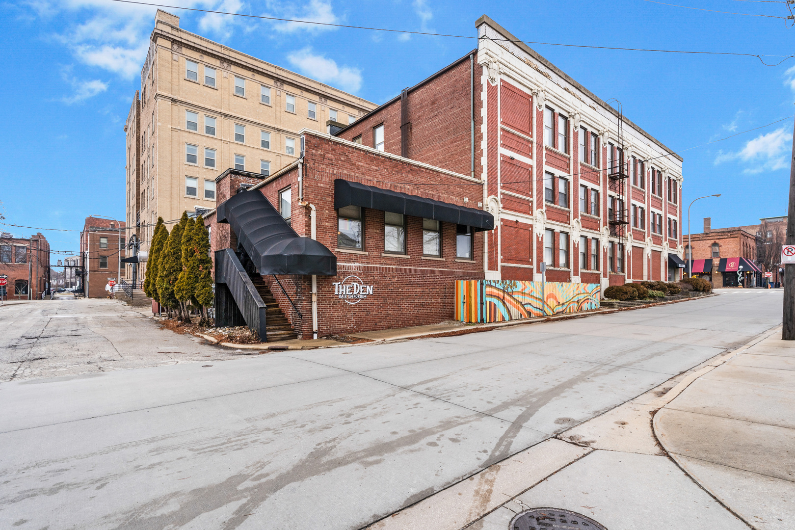 41 East University Avenue Champaign, IL 61820 - Photo 24 of 83 a view of a building with a street