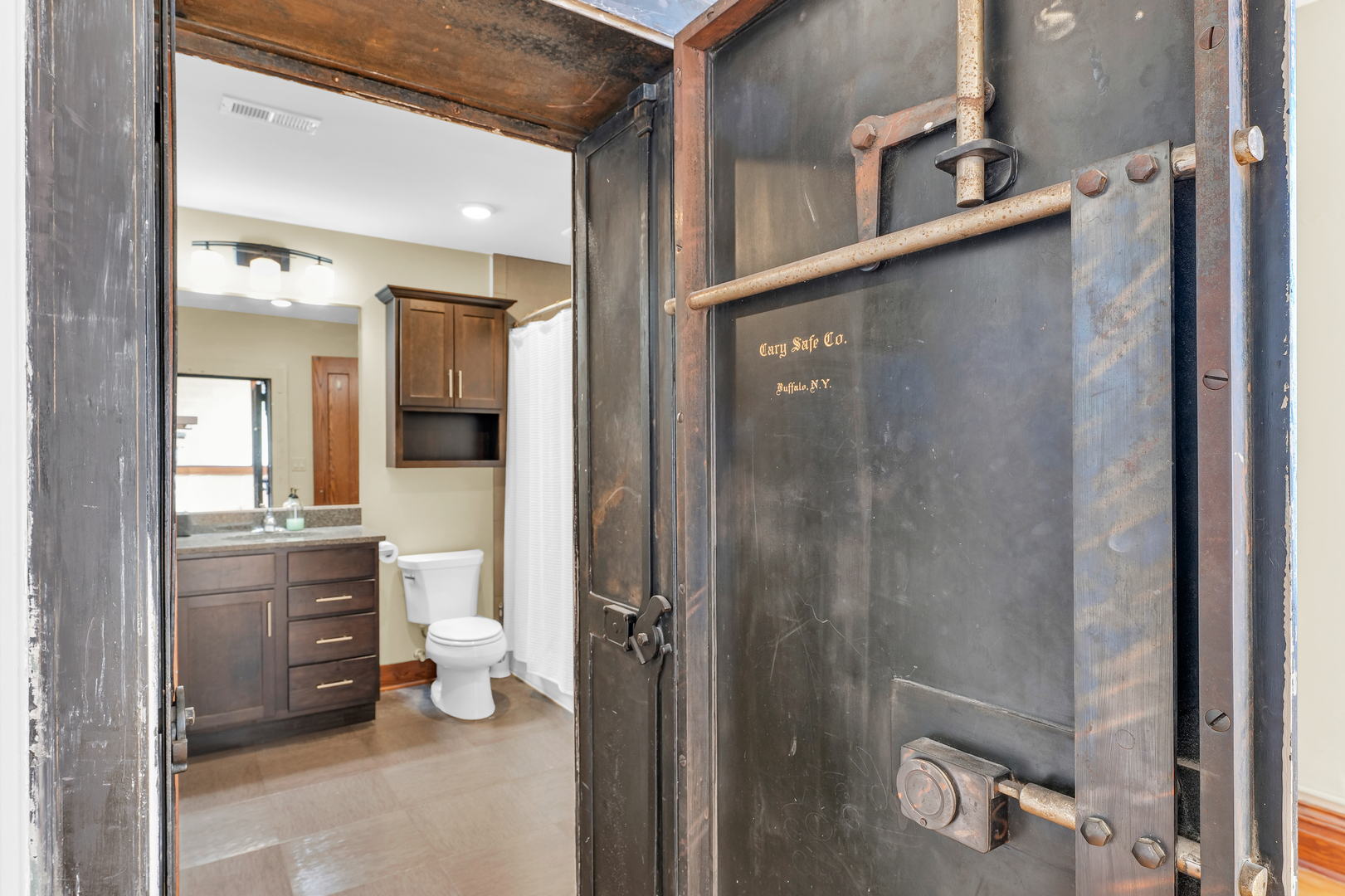 41 East University Avenue Champaign, IL 61820 - Photo 34 of 83