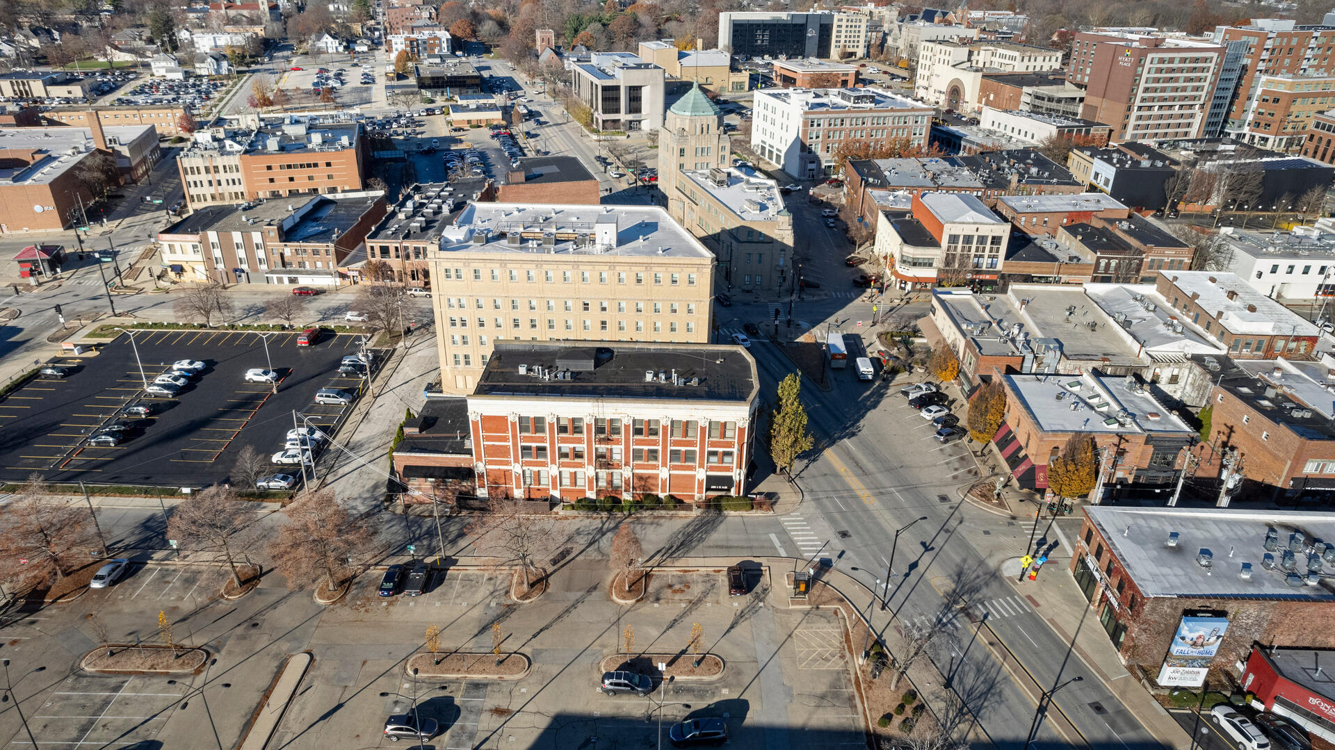 41 East University Avenue Champaign, IL 61820 - Photo 78 of 83 an aerial view of a city