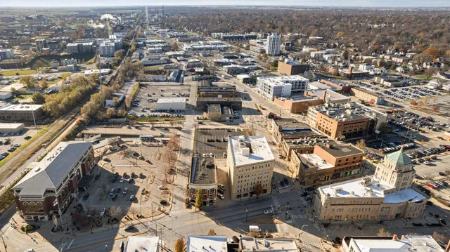 $3,850,000 | 41 East University Avenue, Champaign, IL 61820