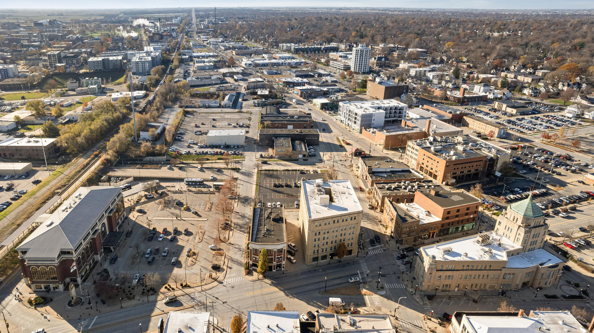 41 East University Avenue Champaign, IL 61820 - Photo 79 of 83 an aerial view of multiple house