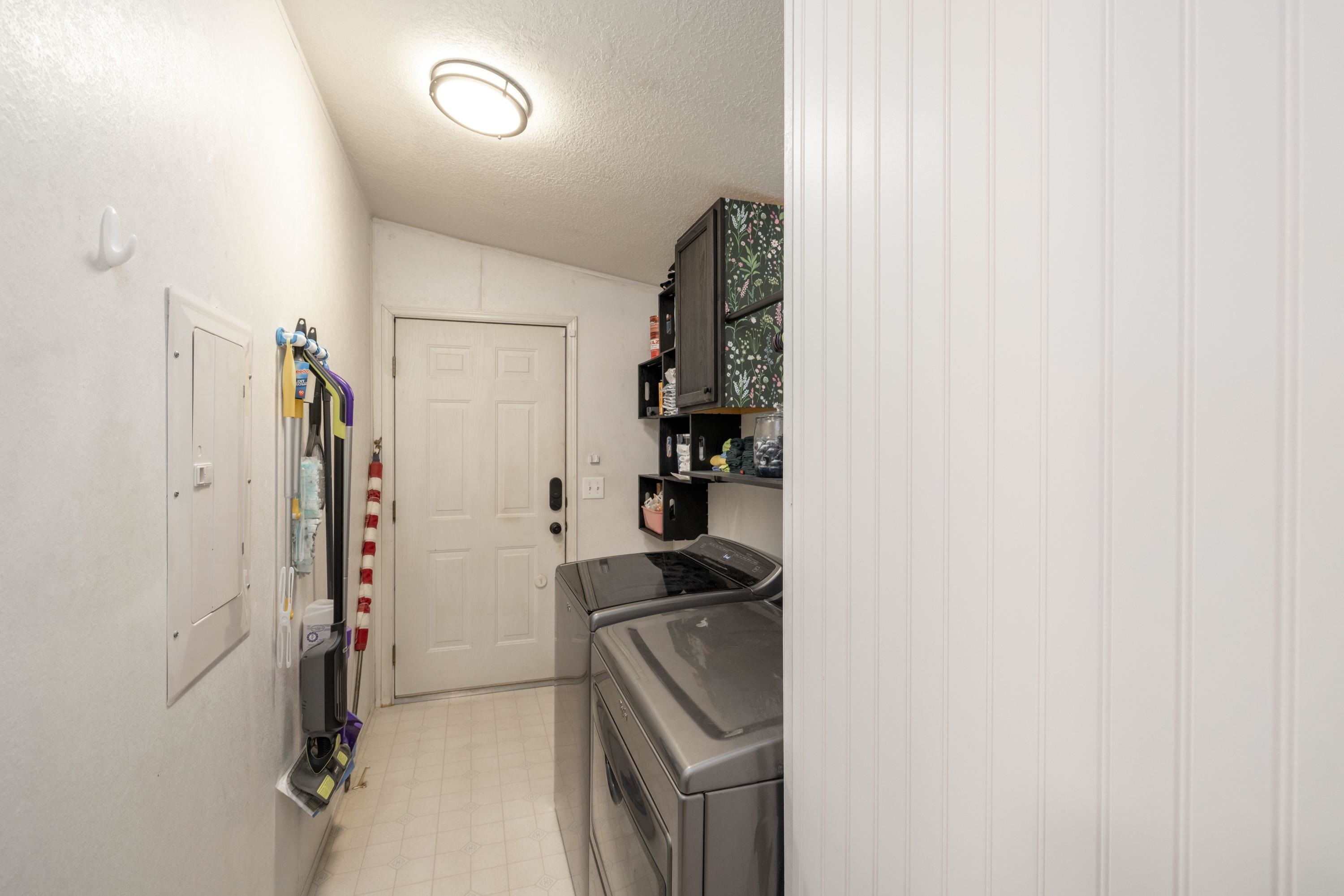 3424 East Garrison Lane Mead, WA 99021 - Photo 11 of 20