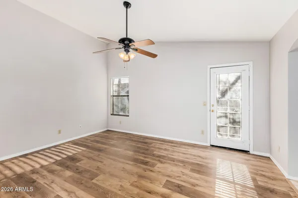 $2,895 | 931 North Whalers Cove Drive, Gilbert, AZ 85234