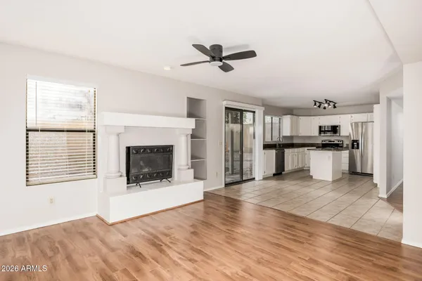 $2,895 | 931 North Whalers Cove Drive, Gilbert, AZ 85234