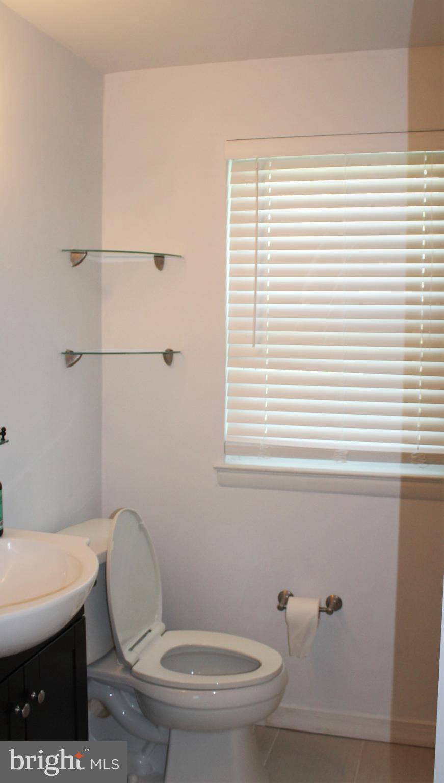 602 Markham Road Baltimore, MD 21229 - Photo 14 of 36