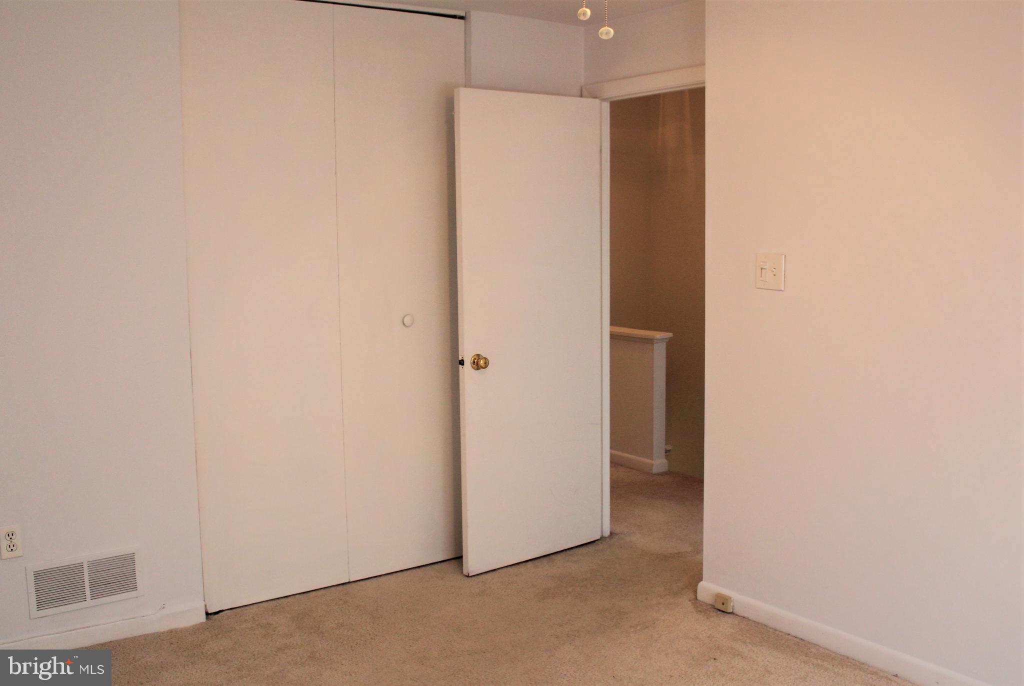 602 Markham Road Baltimore, MD 21229 - Photo 24 of 36