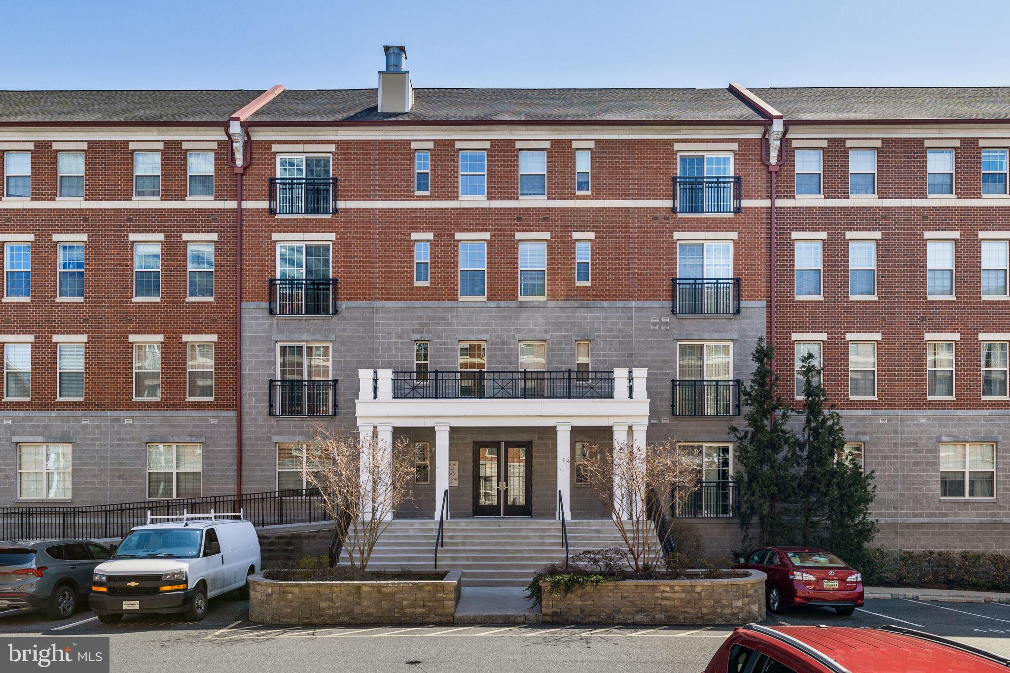600 Commodore Court, Unit 2604 Philadelphia, PA 19146 - Photo 31 of 33 a building view