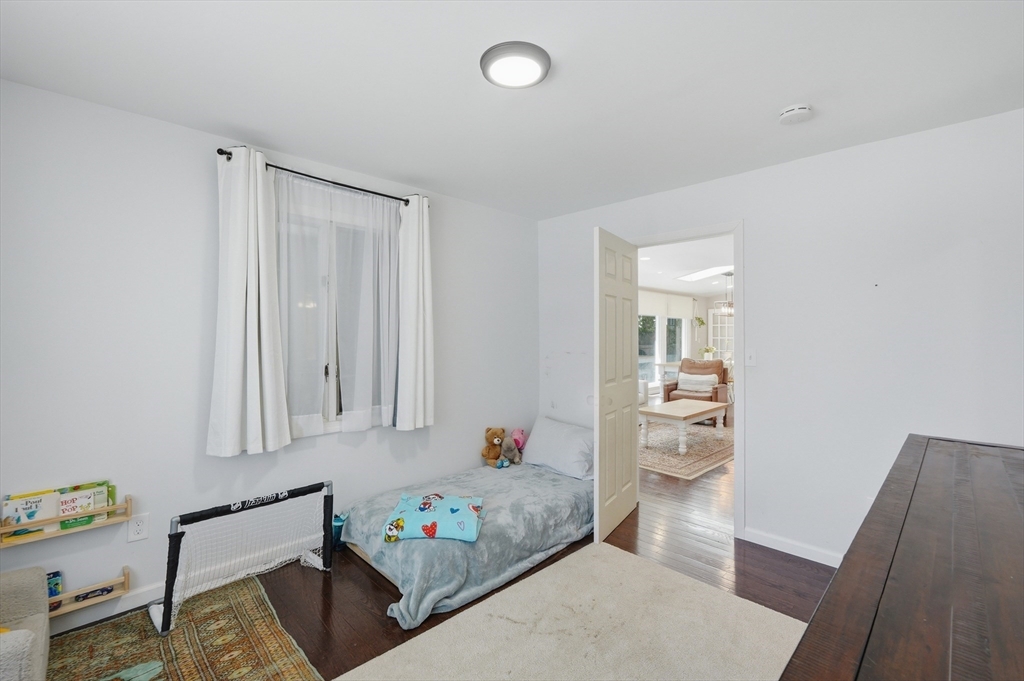 28 Shepard Street Westfield, MA 01085 - Photo 16 of 37