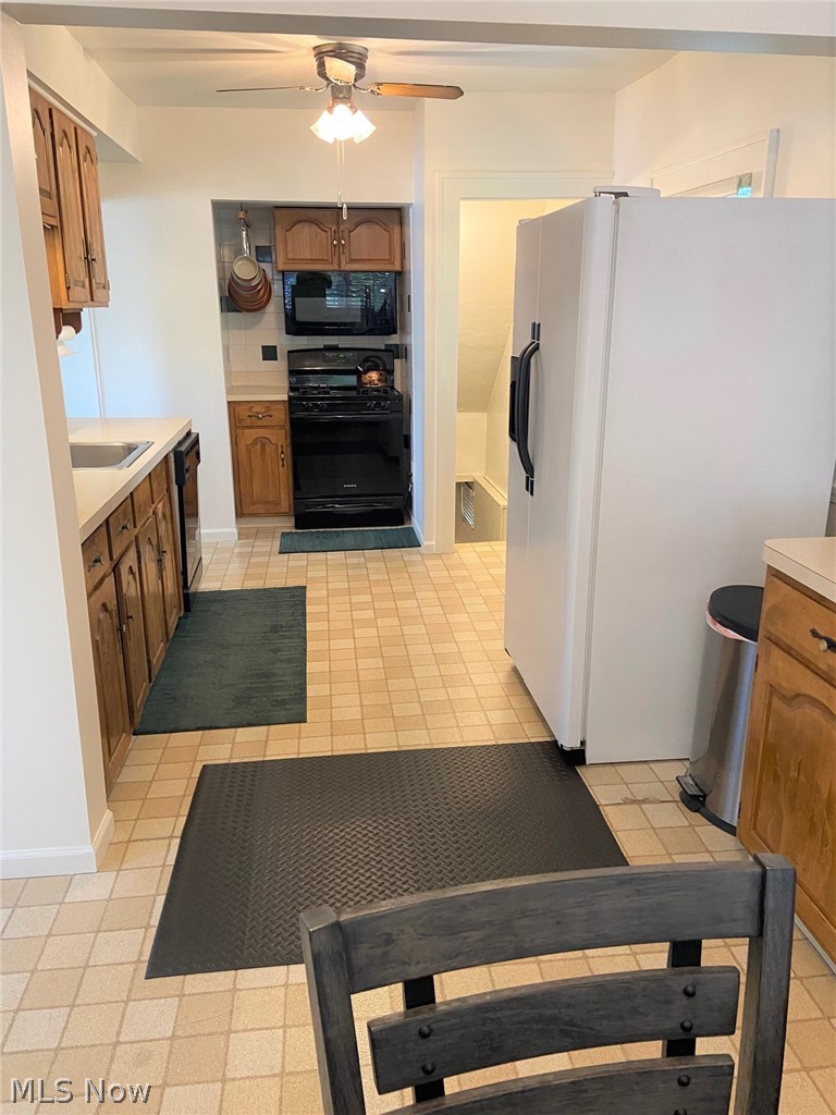 1587 Crestwood Road Cleveland, OH 44124 - Photo 5 of 18 Gallery Image 5