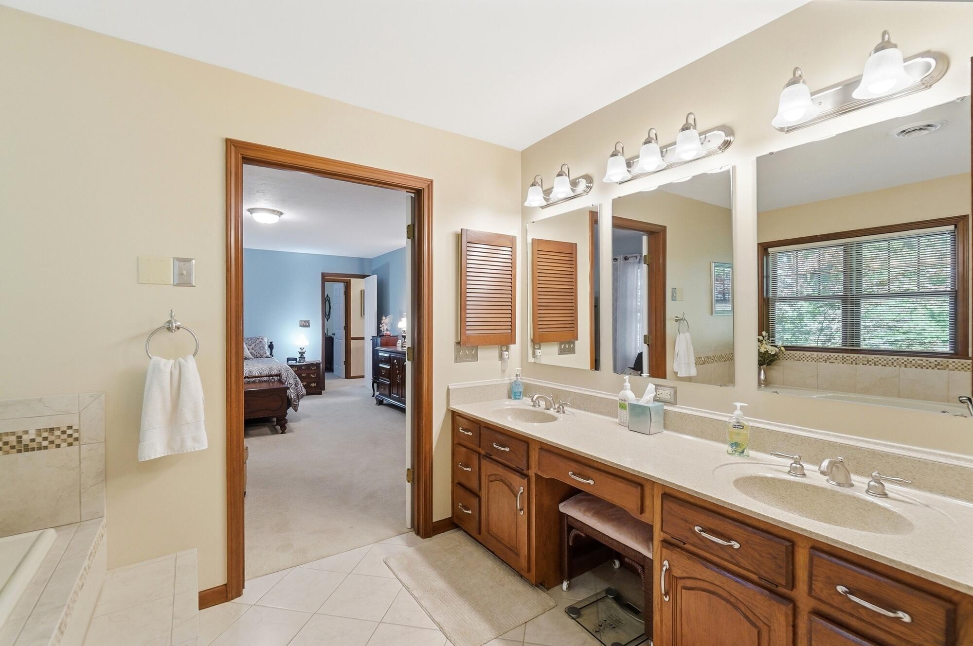 2340 Rockingham Drive Troy, OH 45373 - Photo 49 of 81 0244