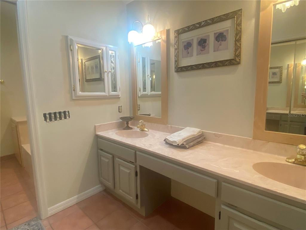 533 St Andrews Road Winter Haven, FL 33884 - Photo 10 of 47