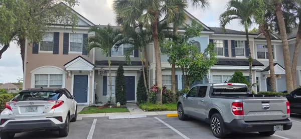 $1,950 | 5448 Jubilee Way, Unit 217, Margate, FL 33063