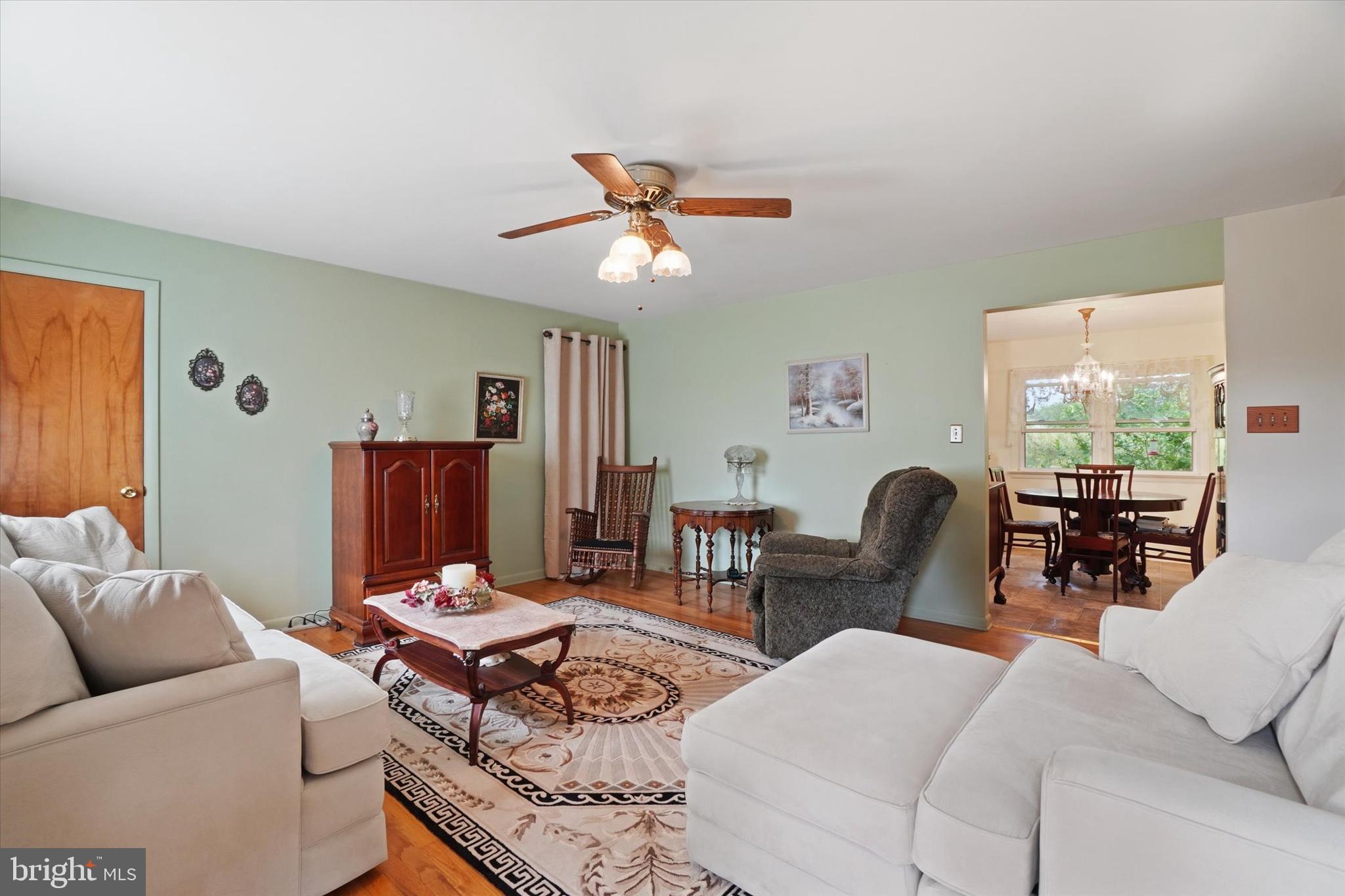 2035 Greenbriar Road York, PA 17404 - Photo 12 of 31 Gallery Image 12