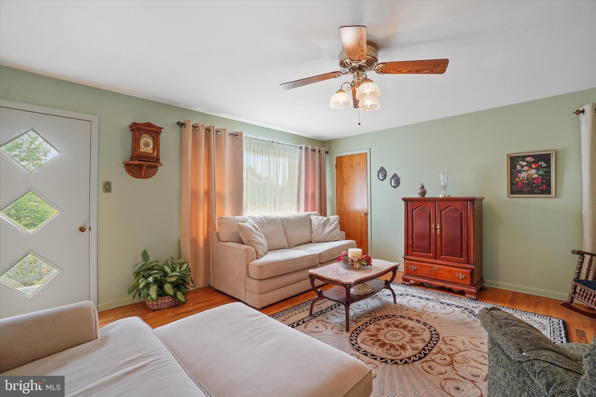2035 Greenbriar Road York, PA 17404 - Photo 13 of 31 Gallery Image 13