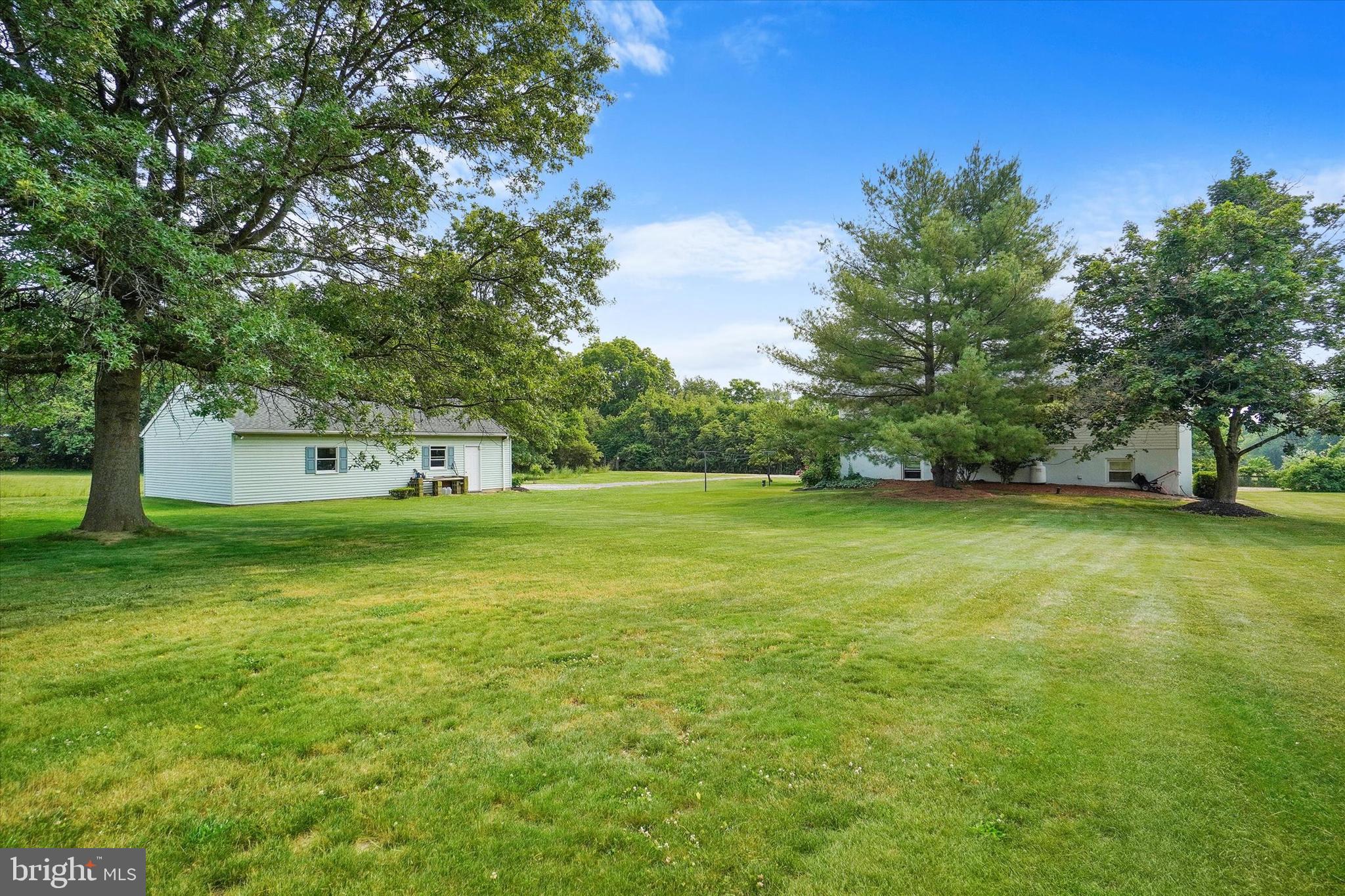 2035 Greenbriar Road York, PA 17404 - Photo 25 of 31 Gallery Image 25