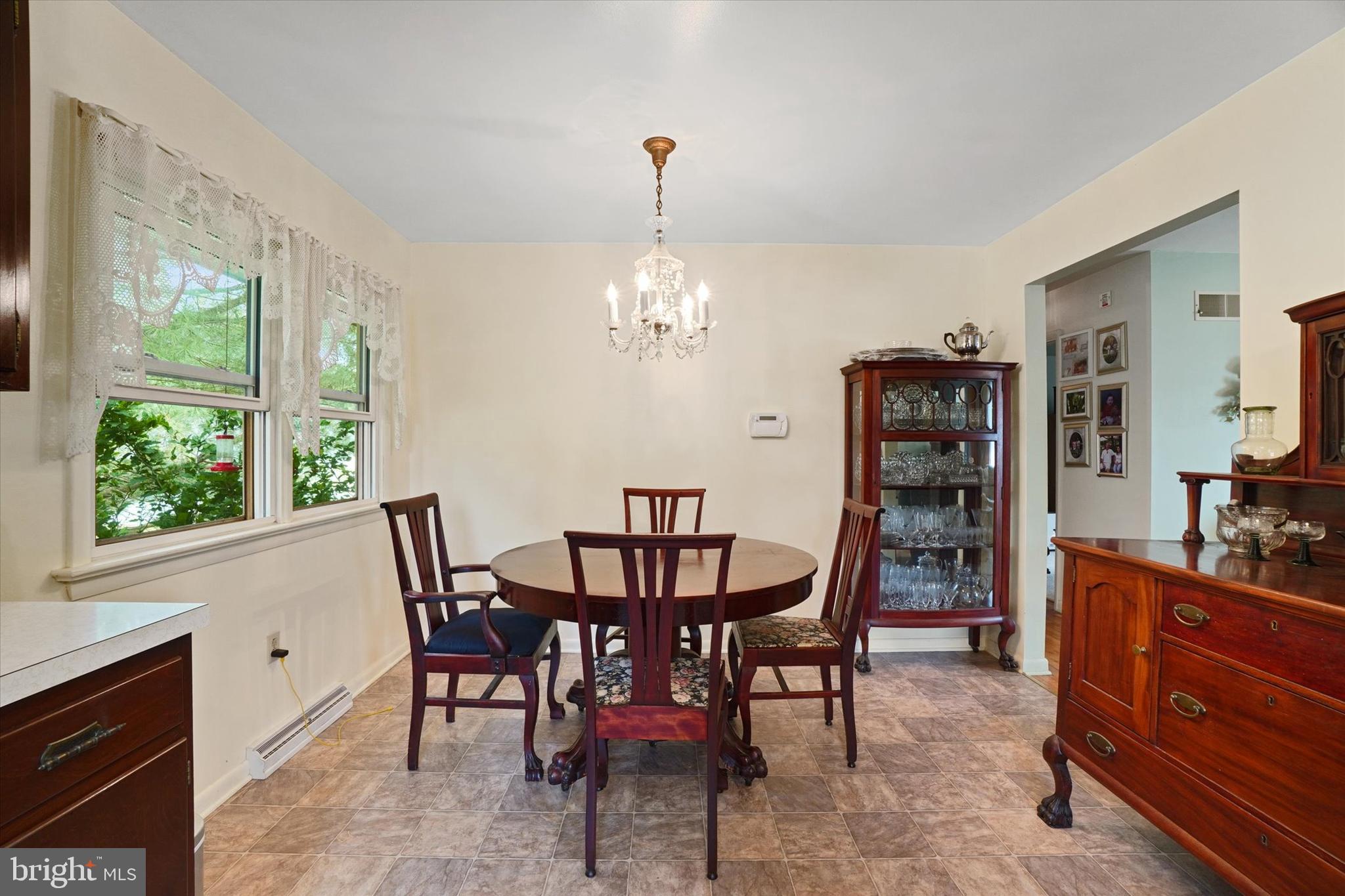 2035 Greenbriar Road York, PA 17404 - Photo 9 of 31 Gallery Image 9