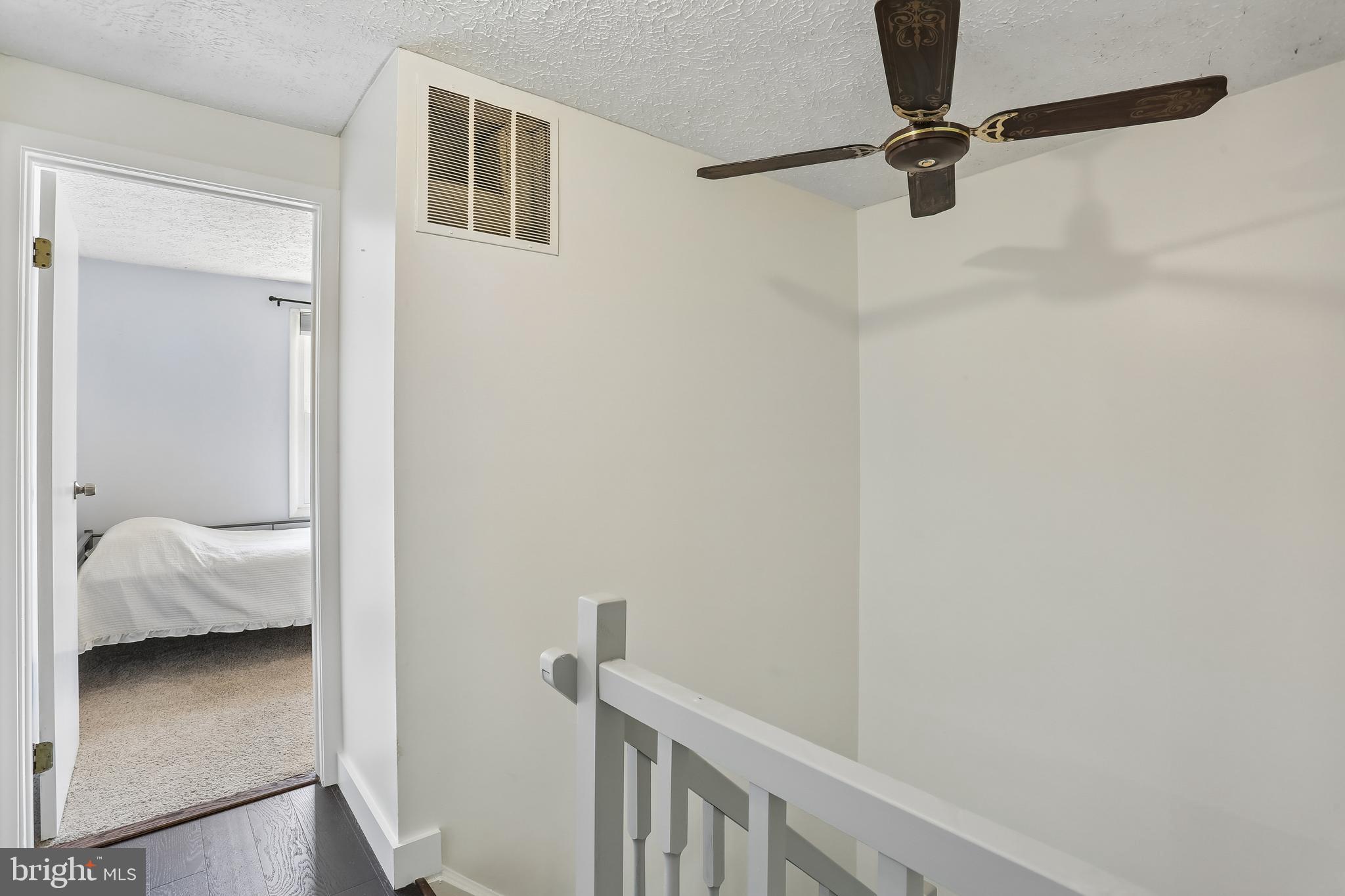 10508 Apple Ridge Road Gaithersburg, MD 20886 - Photo 13 of 27